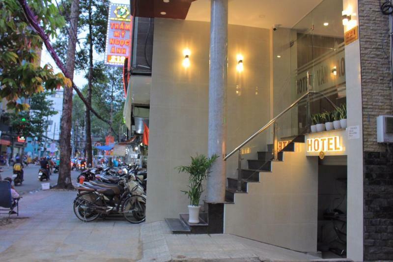 Reddoorz Plus @ Tran Quang Khai Street Ho Chi Minh City Exterior photo